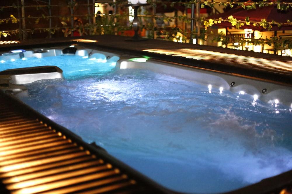 Golden Tulip Saltlake Калькутта Экстерьер фото